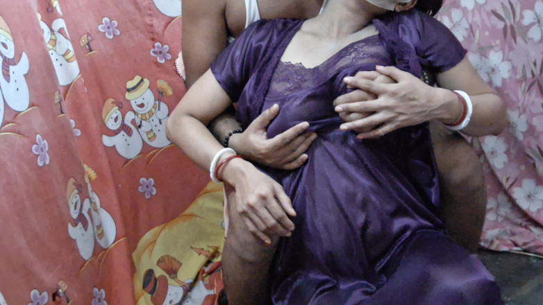 Aakritik346: Tante desi mengisap kontol dan bercinta