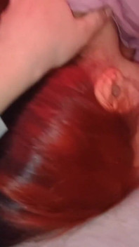 Ich ficke meine Stieftochter in ihren Mund und spritze in ihren Mund
