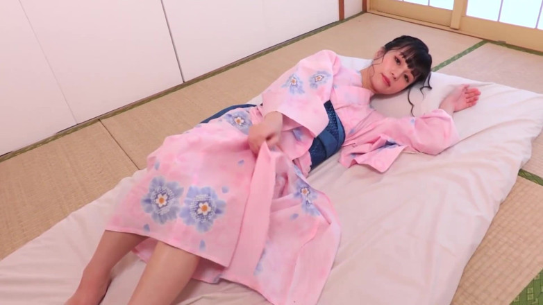 Strix: 川瀬花音、破滅。