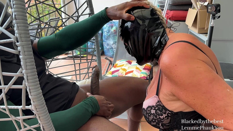 SoleCure354: Lembu jantan saya menggunakan mulut & tekak saya sebagai lubang kongkek &...