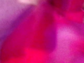 Push ego trip: Masturbare anală cu tocuri roz solo