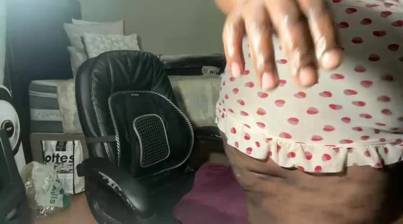 Legendary Booty Overdose: Ebony BBW Sucking Dildo and Moaning Fetish