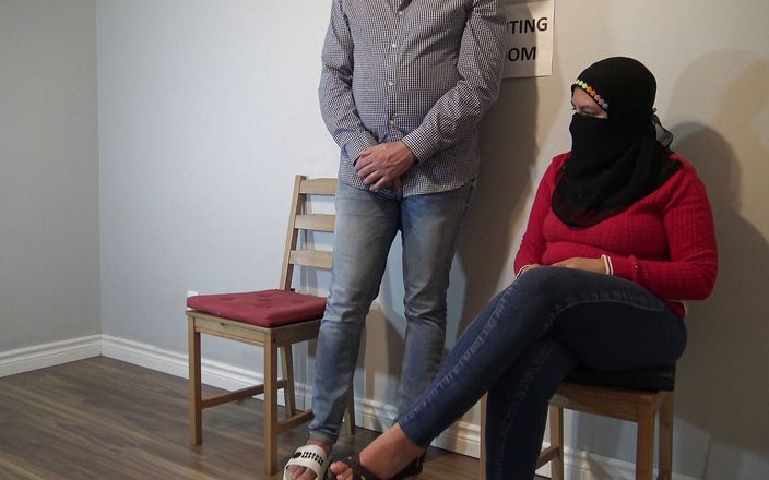 Souzan Halabi: Mujer musulmana engañando en la sala de espera