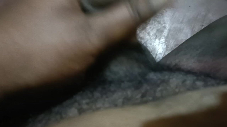 LegalVector8: Indische Hindi neukpartij