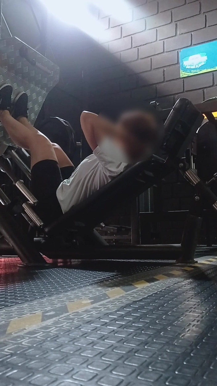 TuLobita9292: Fui Al Gimnasio Y Terminé Masturbándome En El Baño Mi...