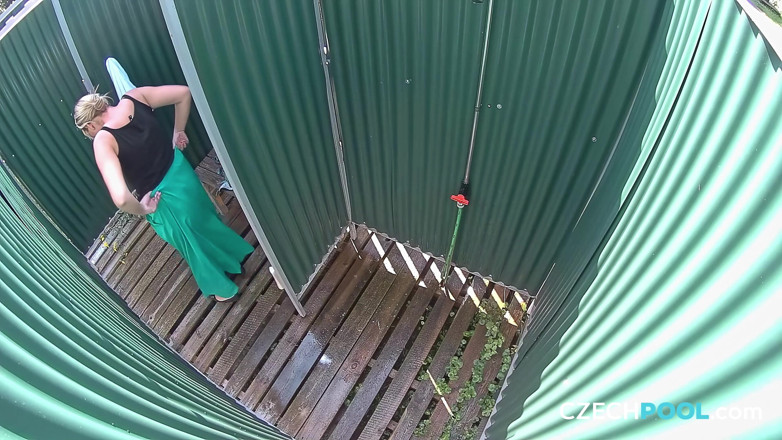 Czech Pool: Czech Pool 54 Fresh Bride’s Unforgettable Shower Tease