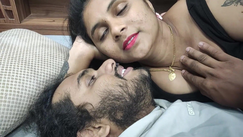 Vaigavarun45: Jour avant le mariage, une mariée infidèle se fait baiser...