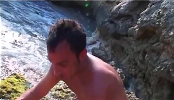 European Classics: Forage anal sur une plage rocheuse