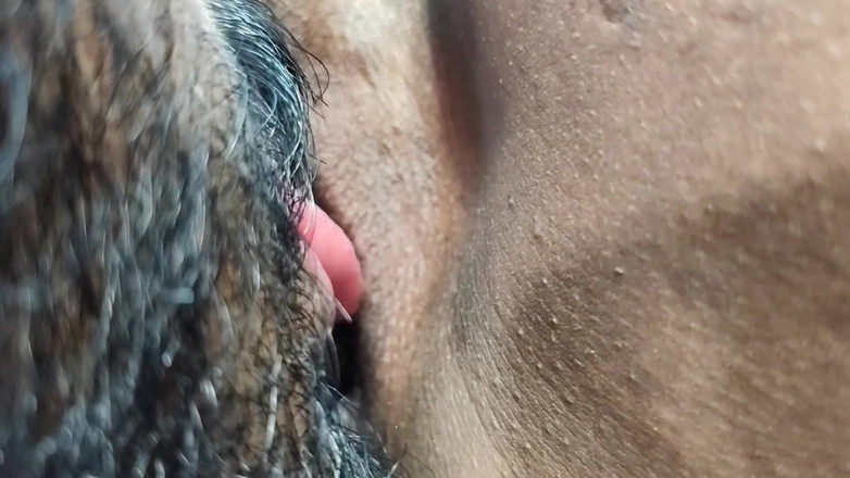 Vaishnavysharunraj: 妻子在卧室里的夜间性爱，丈夫的热辣性爱 第7部分