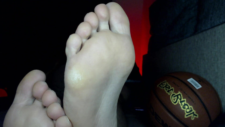 Hunky time: Feet of the Alpha Male