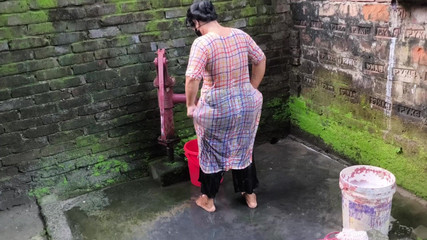 SAFI-SEXY: Kız arkadaşımı banyo yaparken görüyorum ve sonra ona sarıldım ve...