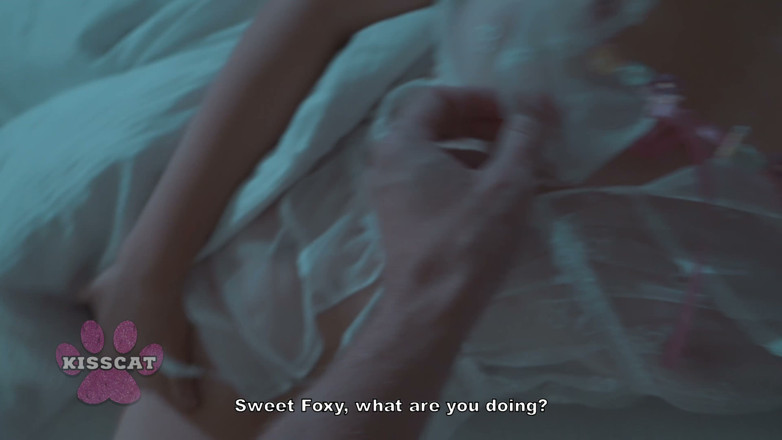 Foxy Dreams: Почекайте, коли ти кінчив всередину, вітчим не може встояти перед падчеркою в одному готельному ліжку kisscat Mrcat