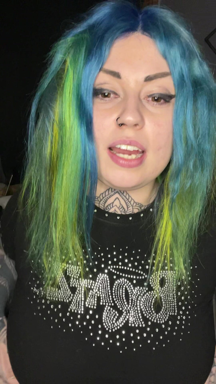 Miss Valentina: Troia ahegao di papà