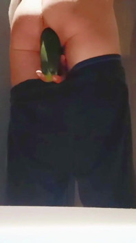 Young Gay on His Fifth Day at the Gym Opens His Ass in the Bathroom