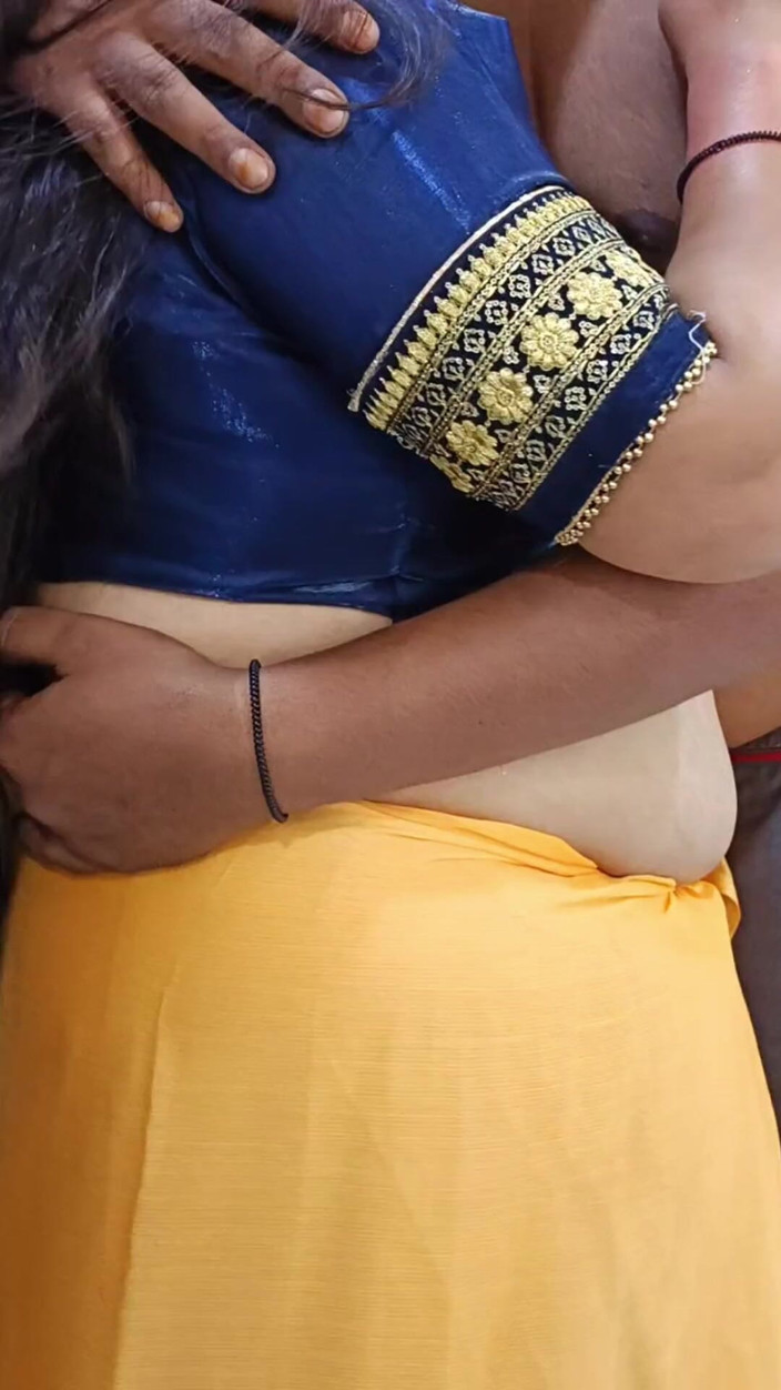 Catchybusty: Ho tolto Intenzionalmente Bhabhi Saree