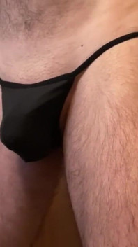 Bikini negro de domingo por la mañana