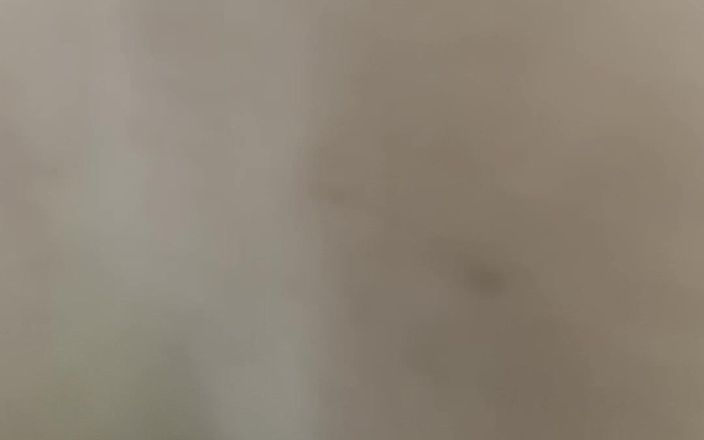 Sandrapikku: 집에서 아무도 없는 동안 내 이복 누이 보지를 뚫어
