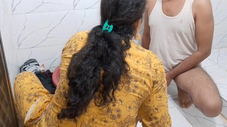 QueenbeautyQB: Indyjska macocha seks w łazience