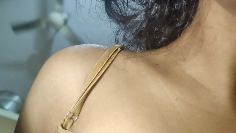 Peeda best aprasad: Полночь сводной сестры