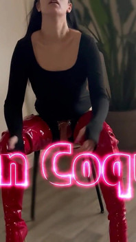 JOI Femdom Humiliation - Doigte Toi Le Cul Pendant Que Je T’écrase Et Me Moque De Ta Petite Bite, Soumis