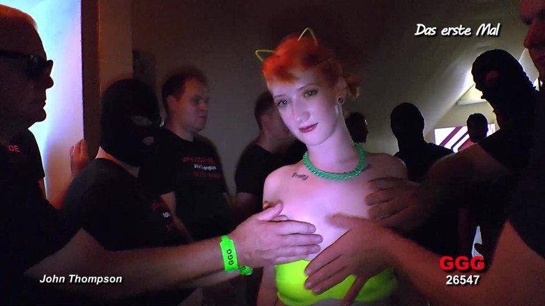 Fuck Cumshot Party: Ggg John Thompson - Party!! the Young Slut Does It for...