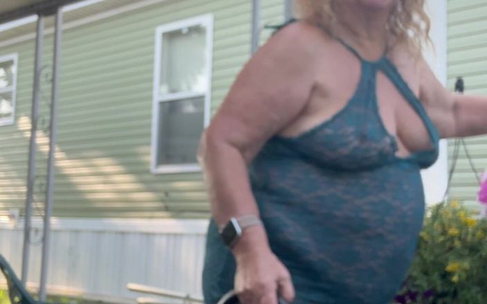 Big Ass 4 U: Voda mé nezbedné zahrady