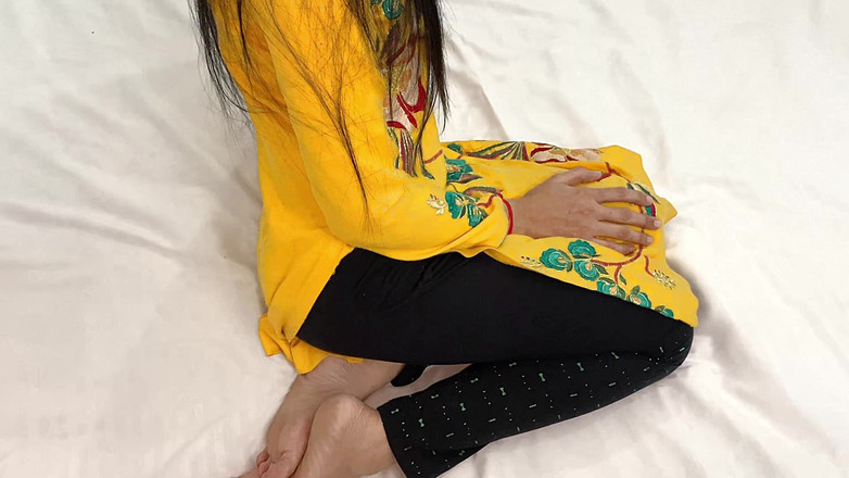 Desifilmy45: パンジャブ人おばさんの大きなお尻を一生懸命犯しました