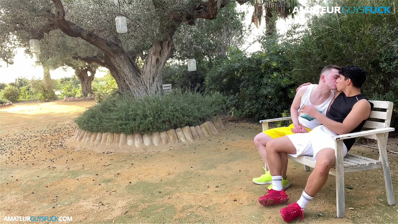 Amateur Guys Fuck: Agf: Me Divierto Con Mi Amigo En El Parque a...