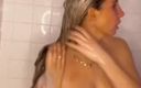 Sarah Starr 2020: Mi faccio la doccia mentre mio marito ed i suoi...