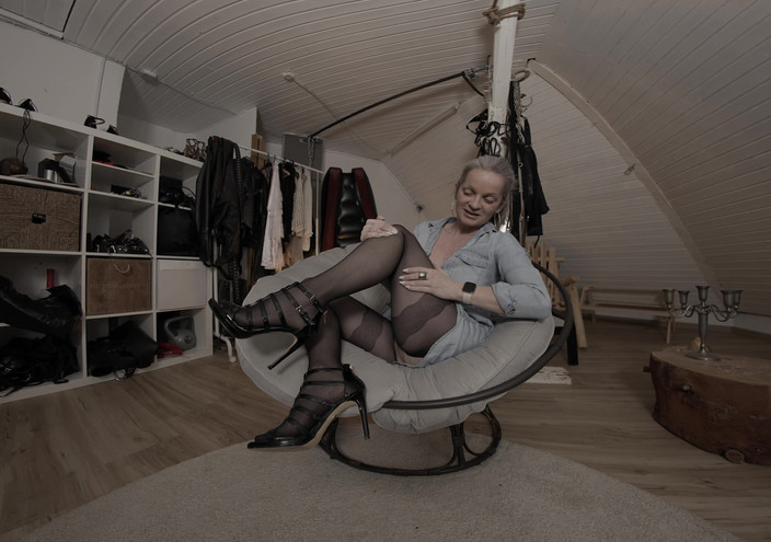 Sabdeluxe VR: Istruzioni per le calze di nylon