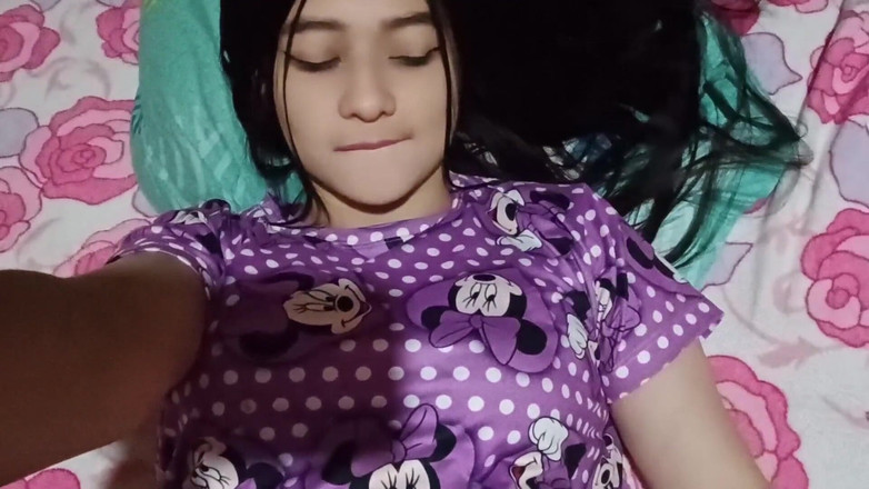 Yuli and tony: 新しいパジャマで濃厚な女性オーガズム。履くたびにめちゃくちゃムラムラしてしまいます