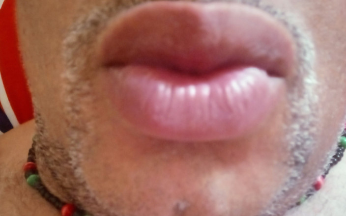 Talented Toungue Che: 2時間の乗車後の蒸し暑いシャワー