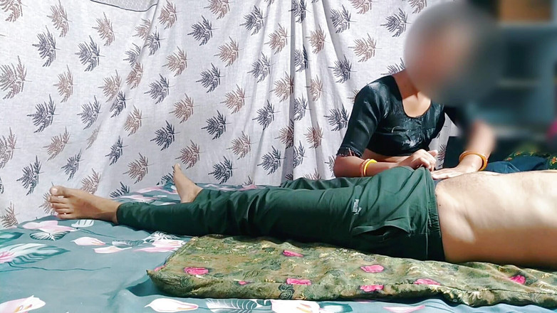 Rakul008: Indisk desi suger mycket djupt och hoppar på kuk