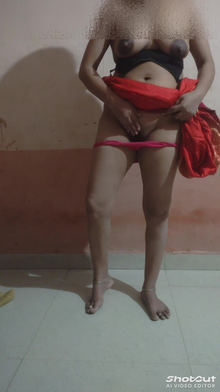 Dr_doom21: Chị dâu của làng Desi Chudakkad