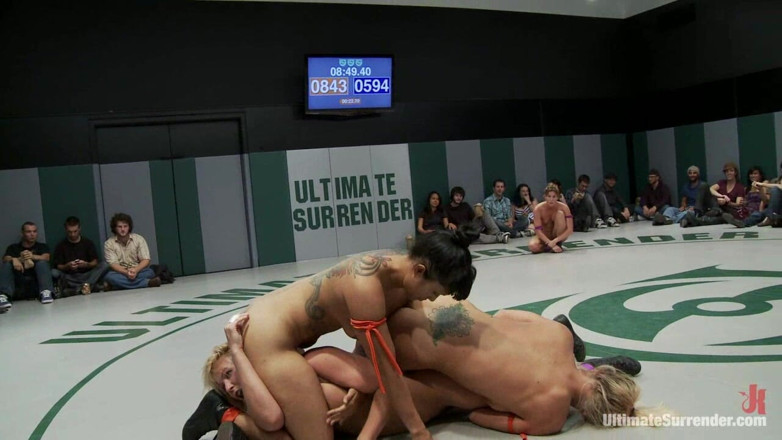 Ultimate surrender by Kink: Round Three: the Dragons (2-0) Vs Team Ice (1-1)