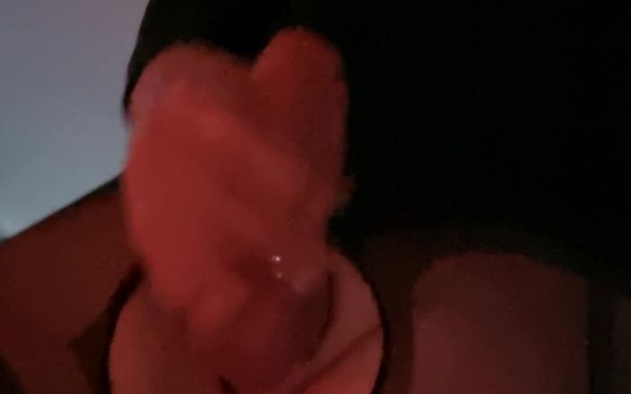 Lauralalouve: Bonne Masturbation Chambre Rouge