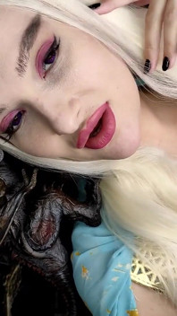 Daenerys targaryen hậu môn và trứng rồng