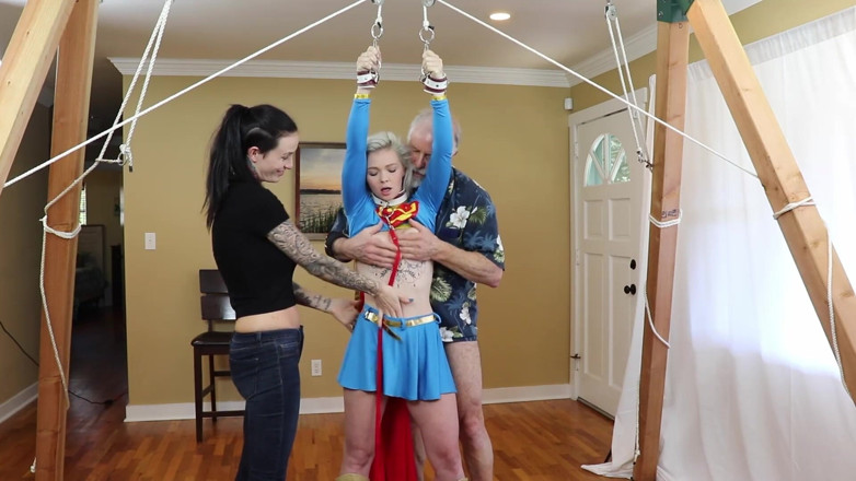 Azure Sky Films: Supergirl kay carter in bondage ist am spieß gebraten, blowjob-mädchen,...