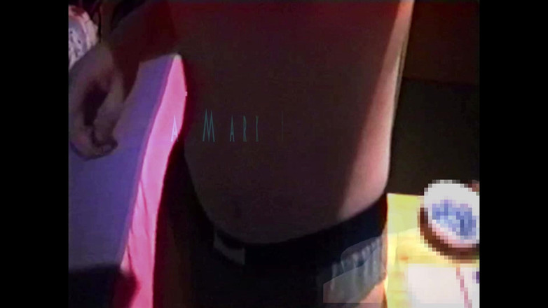 Mark Hannes: 혹 자위 전후 벌거벗은 모습을 보여줘