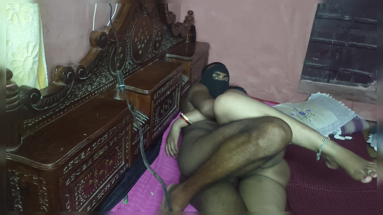 Nehatop123: Tetek panas Bhabhi India dalam sut Salwar dihisap dan dijadikan...