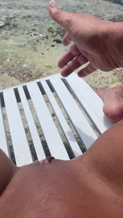 Spuirtcouplexxxx: Mega tryska na plaży w Valalta w pobliżu hotelu Schweinchenstrand...