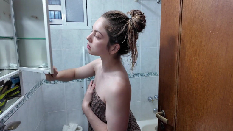 Elnonohub: My Girlfriend Gives Me Her StepCousin: Give Her as Hard...