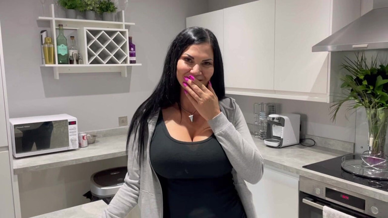 Jasmine Jae: Šukání mechanika