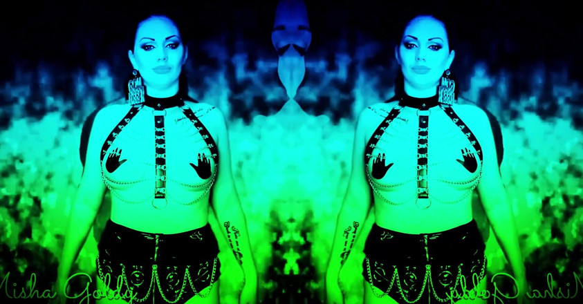 Goddess Misha Goldy: あなたの精子で私をはるかに強力にしてください!悪夢からサキュバスを捕まえよう!(特撮追加)