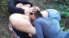 Lesbian-illusion: Der beste cunnilingus eines echten paares im freien