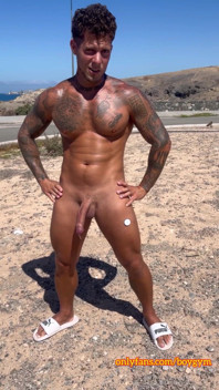 Cumming in the Street with No Hands