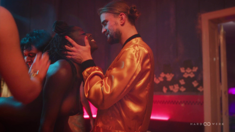 HardWerk: Sheer and Loving with Las Bangers