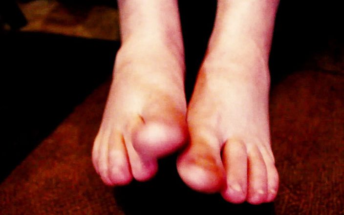 Camp Sissy Boi: Nieumyte brudne śmierdzące stopy Wank i Powąchanie serii