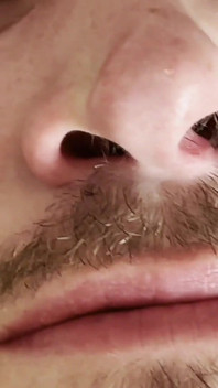 Fantástica lengua azotada por el guapo Brock Banks