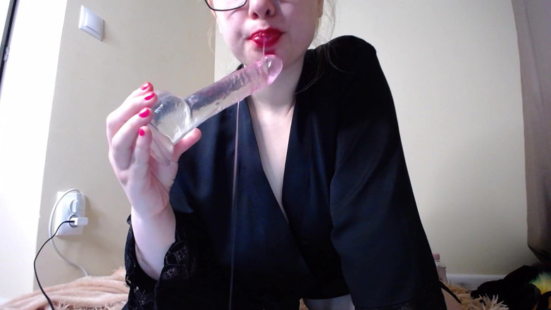 JuiceLussie: लिपस्टिक के साथ स्पष्ट लंड चूसना